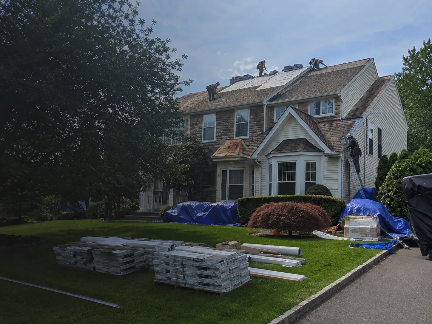 Local Roofing Team Standards Background